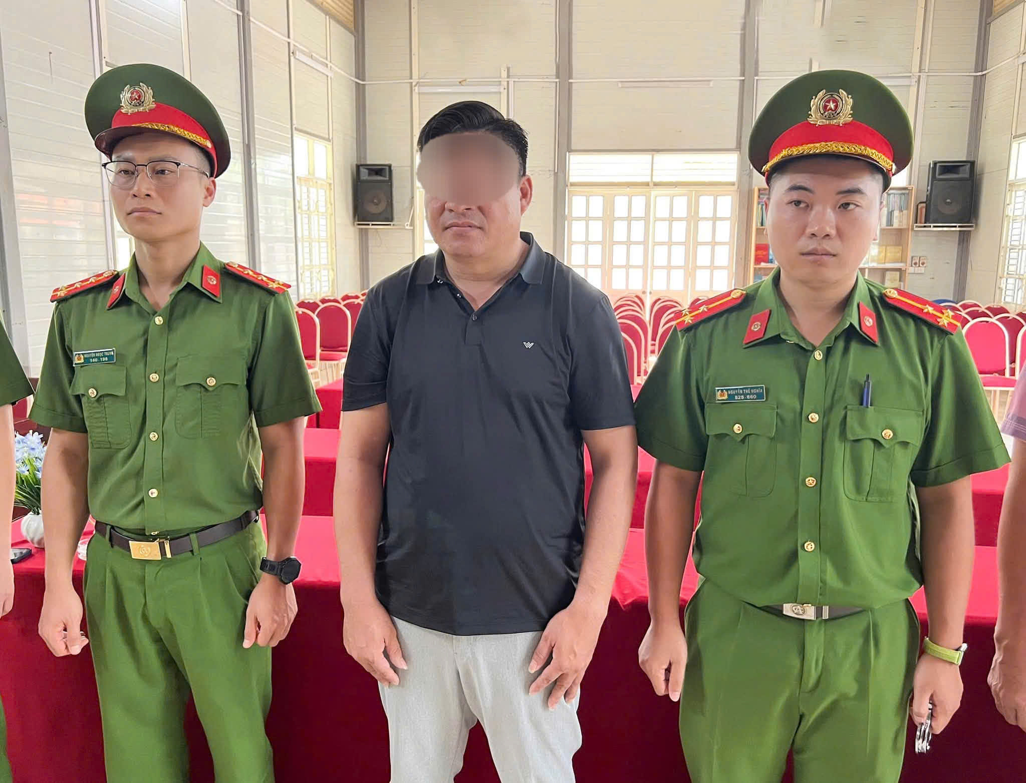 Sơn La Hưng