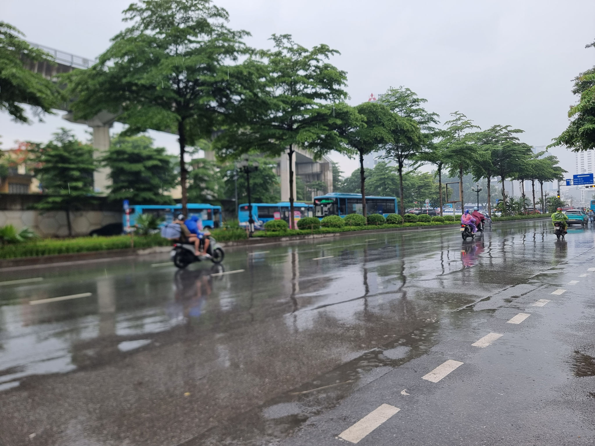Hà Nội tiếp tục điều chỉnh tổ chức giao thông đường La Thành