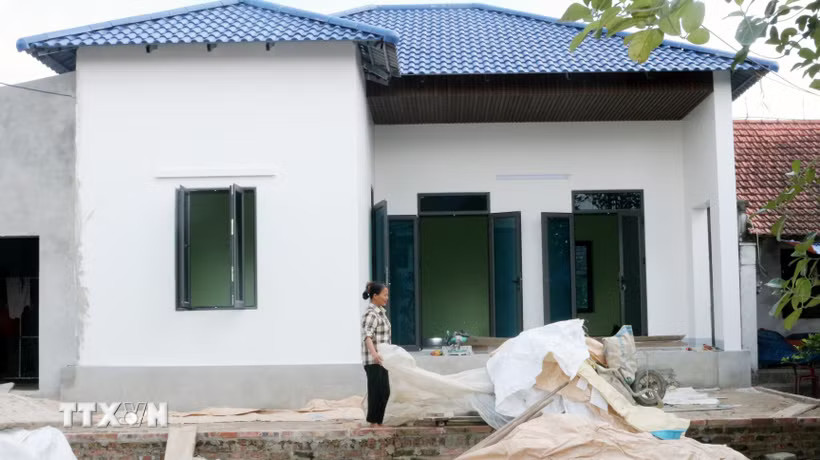 Một ngôi nhà ở xã Nam Lý, tỉnh Ninh Bình hoàn thành nhờ kinh phí hỗ trợ của Chương trình xóa nhà tạm, nhà dột nát. (Ảnh: Nguyễn Chinh/TTXVN)