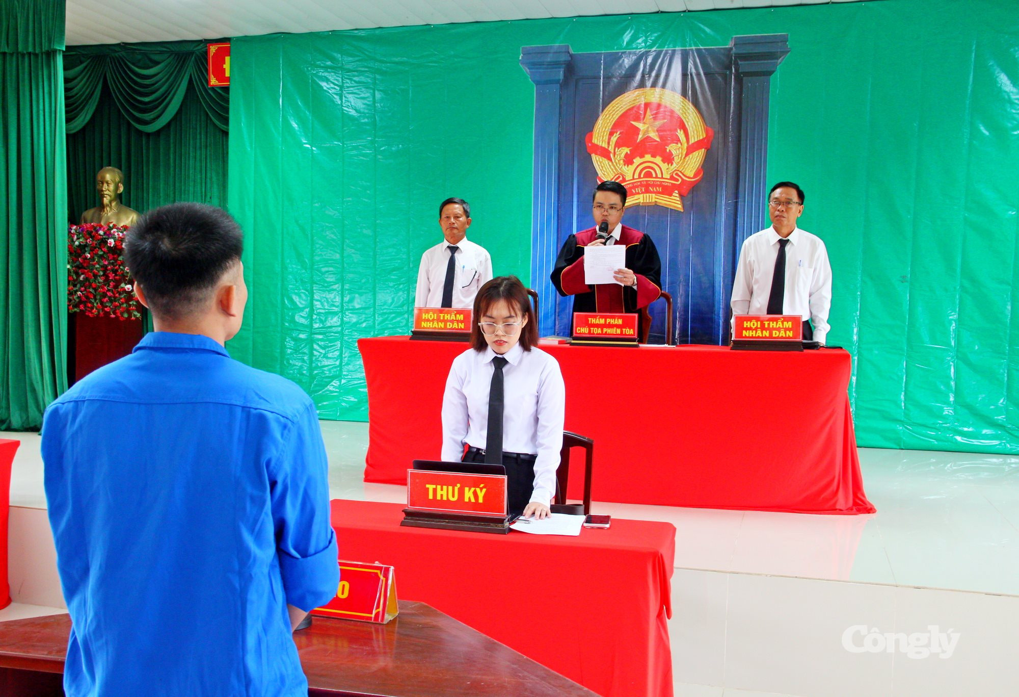 5-6626270c25760e22aa9067c67b38737a_watermarked.jpg