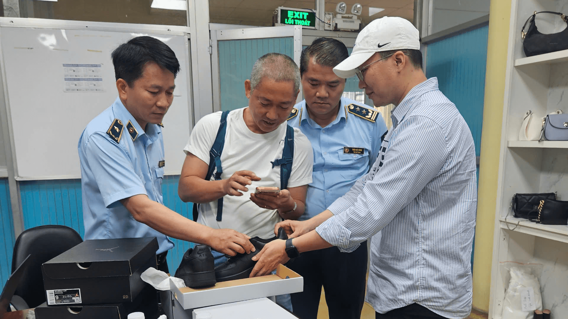 ảnh 3, cục