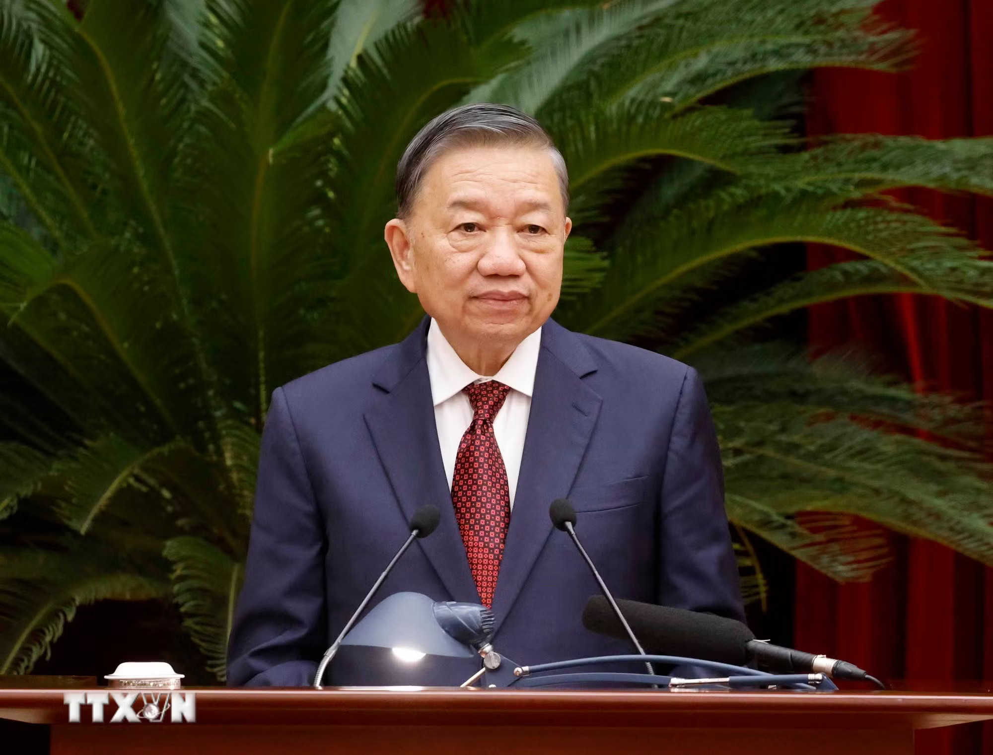 ttxvn-2407-be-mac-hoi-nghi-lan-3-ban-chap-hanh-trung-uong-dang-2.jpg