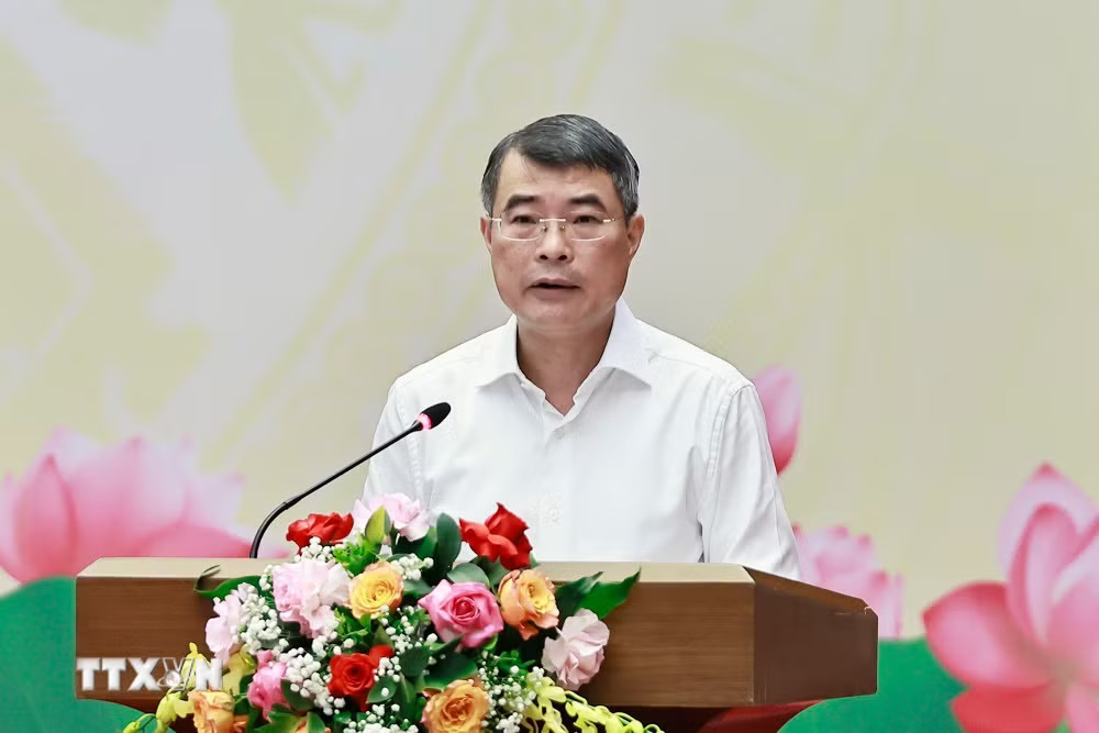 Ủy viên Bộ Chính trị, Bí thư Đảng ủy Chính phủ, Thủ tướng Chính phủ Lê Minh Hưng phát biểu. (Ảnh: Doãn Tấn/TTXVN) ttxvn-2407-thu-tuong-ky-hop-quoc-hoi-khong-thuong-le-2.jpg
