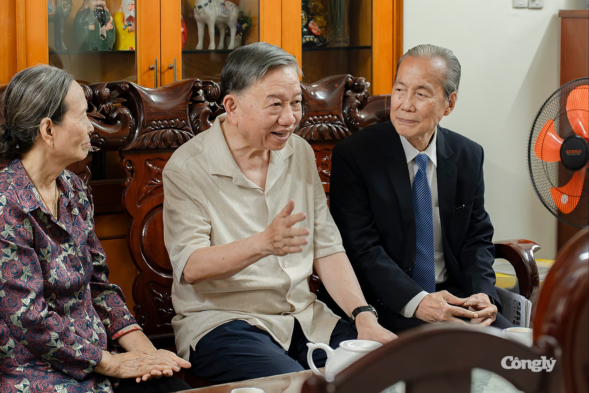 tong-bi-thu-chu-tich-nuoc-tham-nha_p16_059_x338.jpg