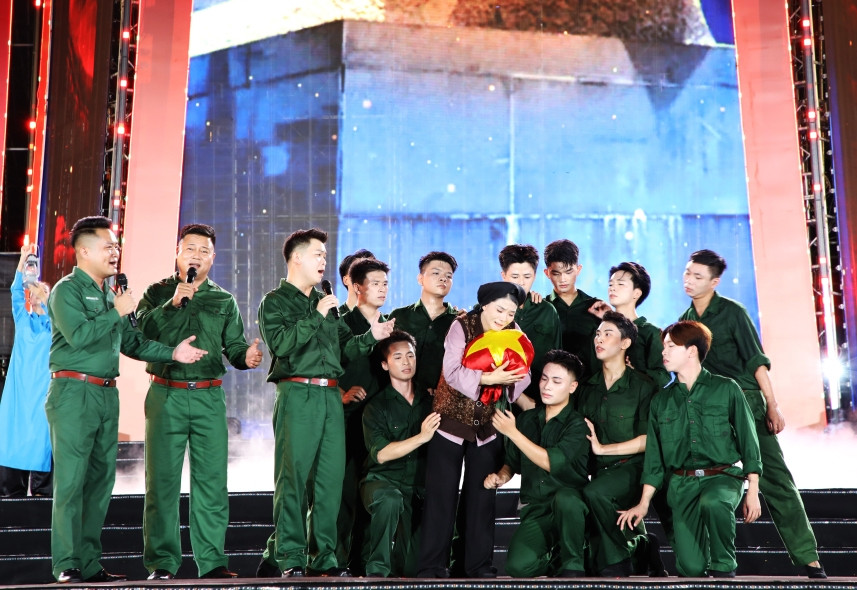 ca khúc mẹ ơi con đã về