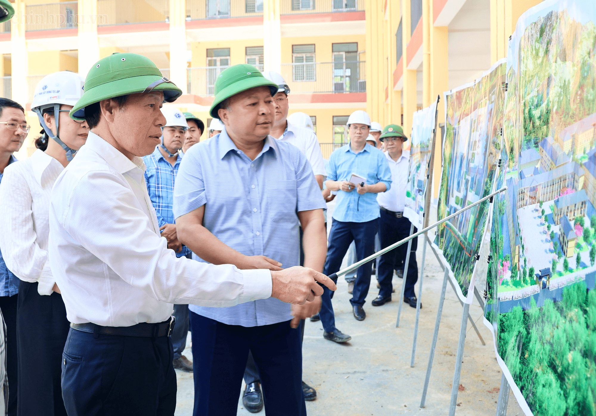 Phó Thủ tướng Lê Tiến Châu kiểm tra tiến độ xây trường phổ thông nội trú liên cấp tại Tuyên Quang- Ảnh 2.