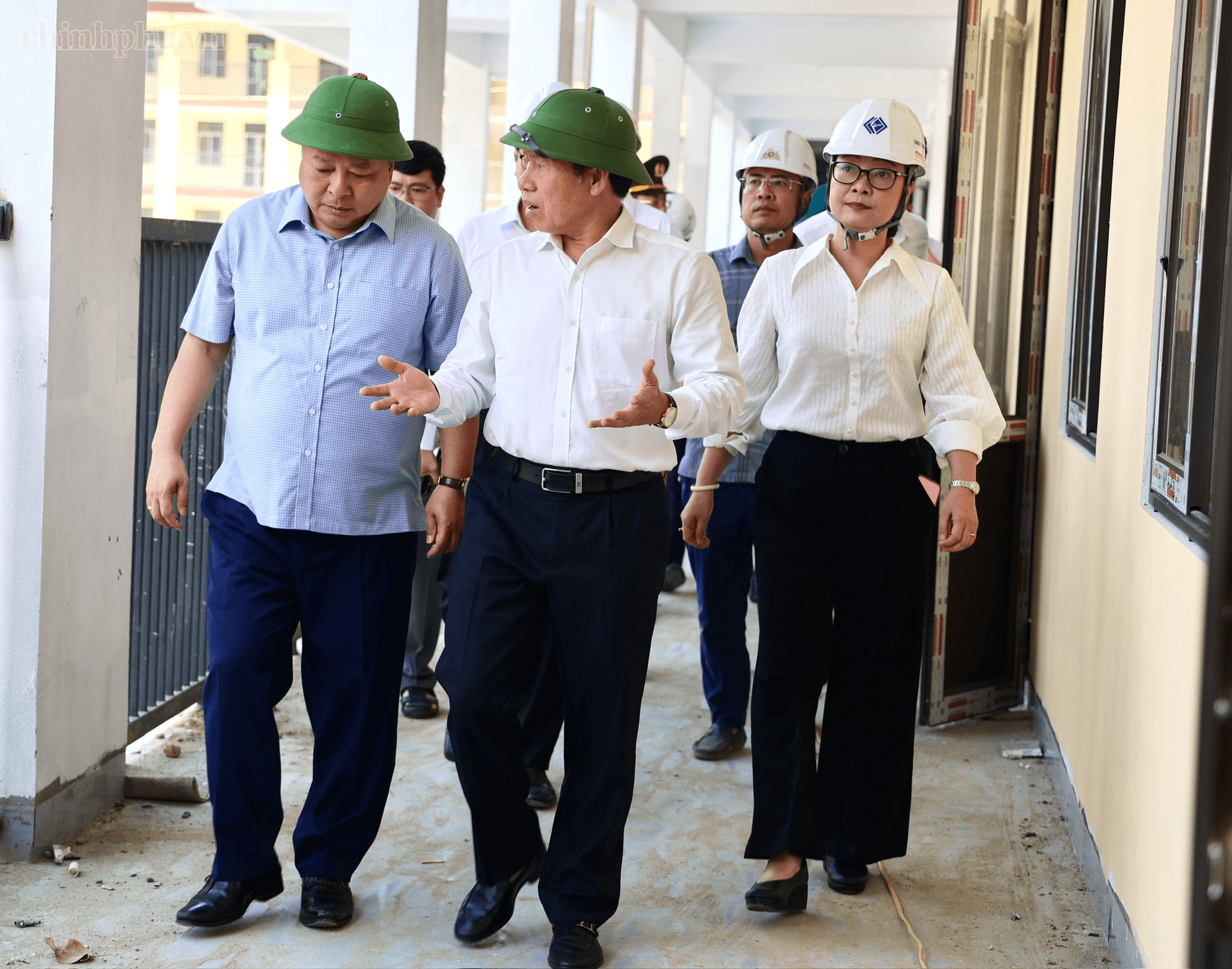 Phó Thủ tướng Lê Tiến Châu kiểm tra tiến độ xây trường phổ thông nội trú liên cấp tại Tuyên Quang- Ảnh 6.