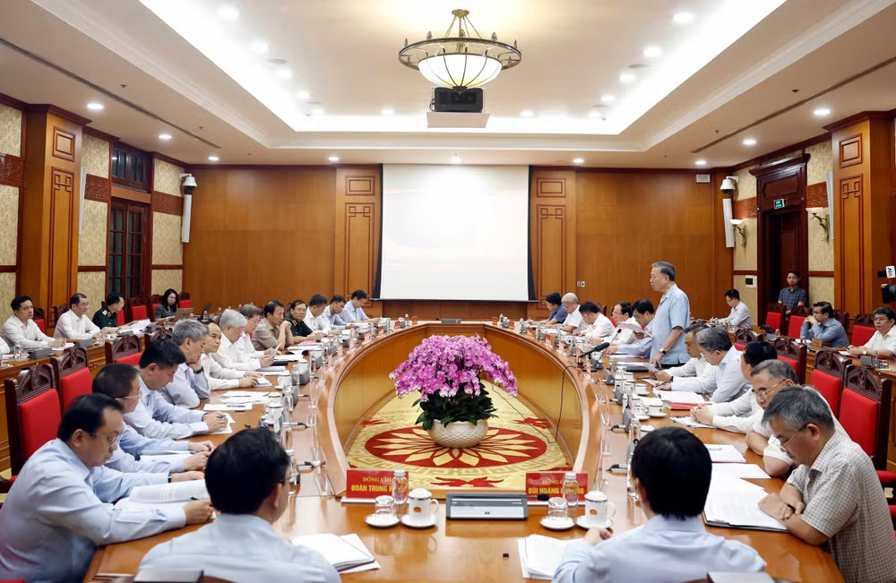 vna-potal-tong-bi-thu-chu-tich-nuoc-to-lam-lam-viec-voi-ban-thuong-vu-dang-uy-thanh-tra-chinh-phu-8916184.jpg