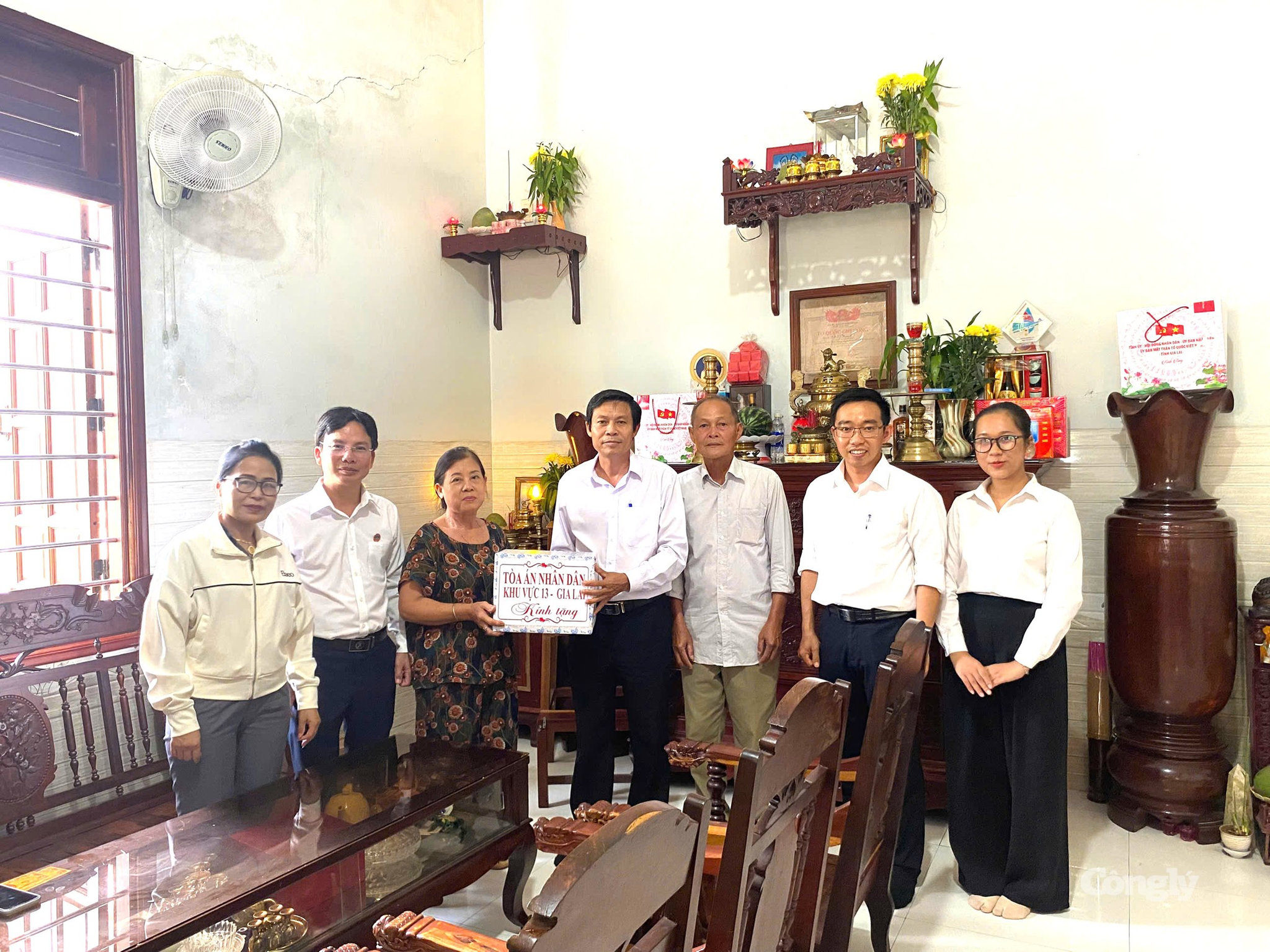 TAND khu vực 13 – Gia Lai thăm, tặng quà cho các gia đình thương binh, liệt sĩ