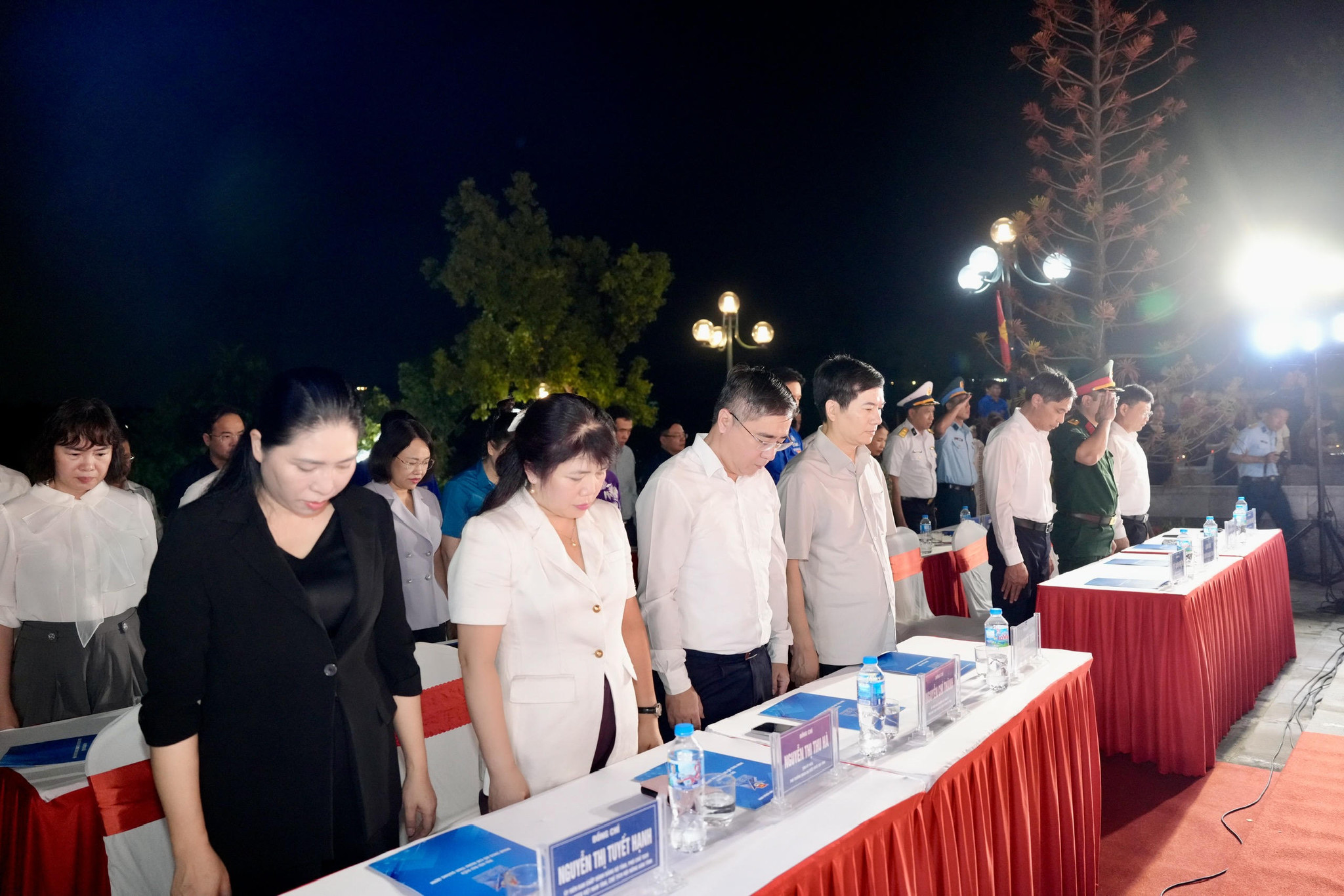 thắp nến 1