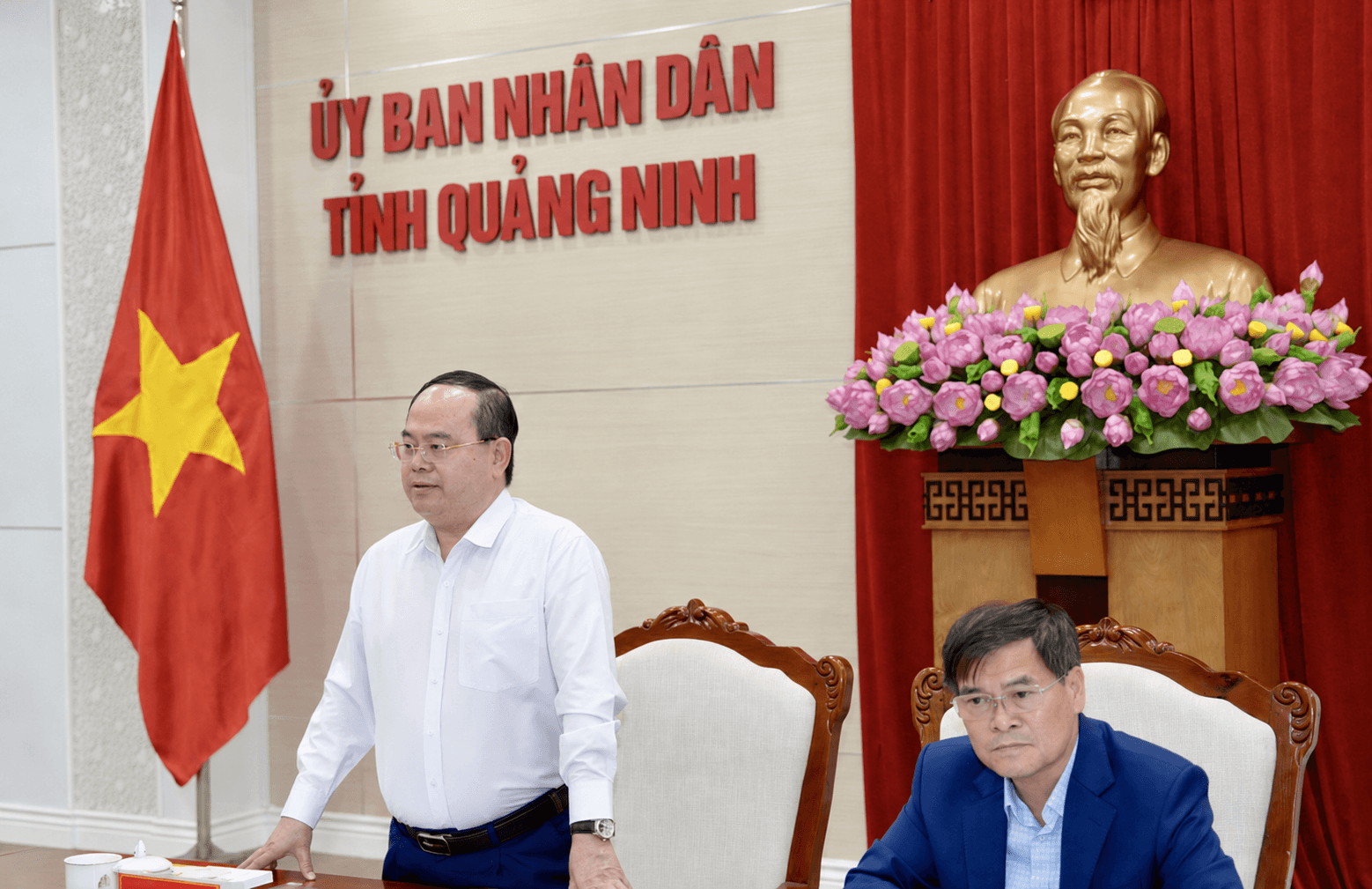 Bí thư 