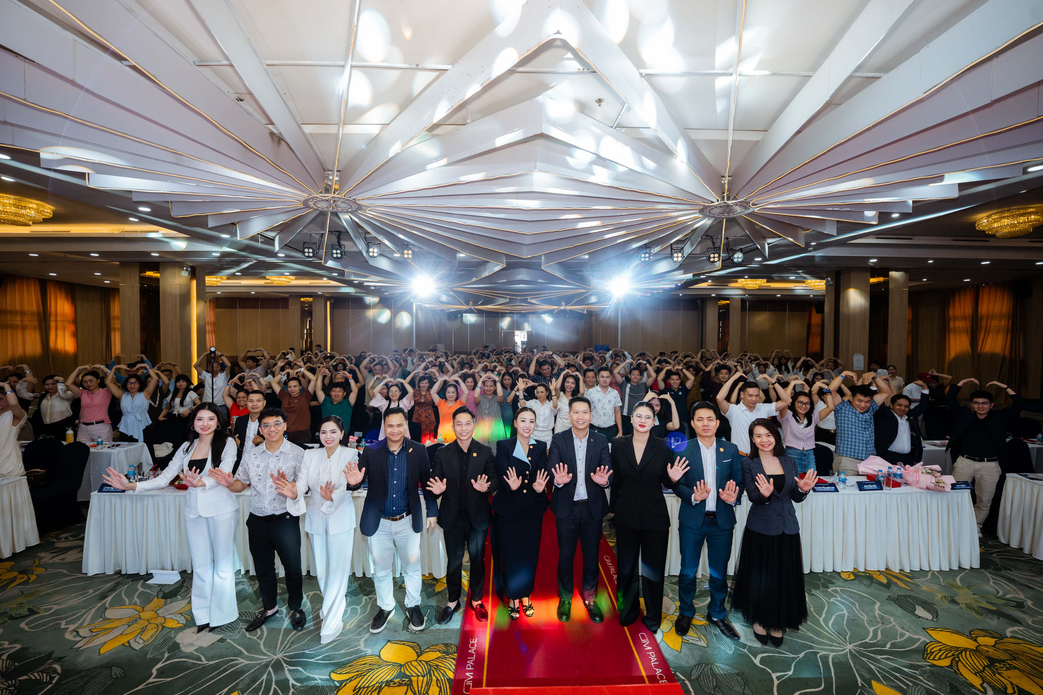 Hơn 600 doanh nghiệp bày tỏ cảm xúc khi khép lại chương trình