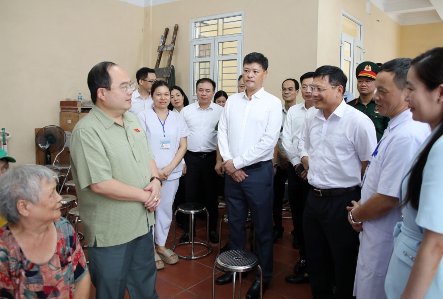 đồng chí 3
