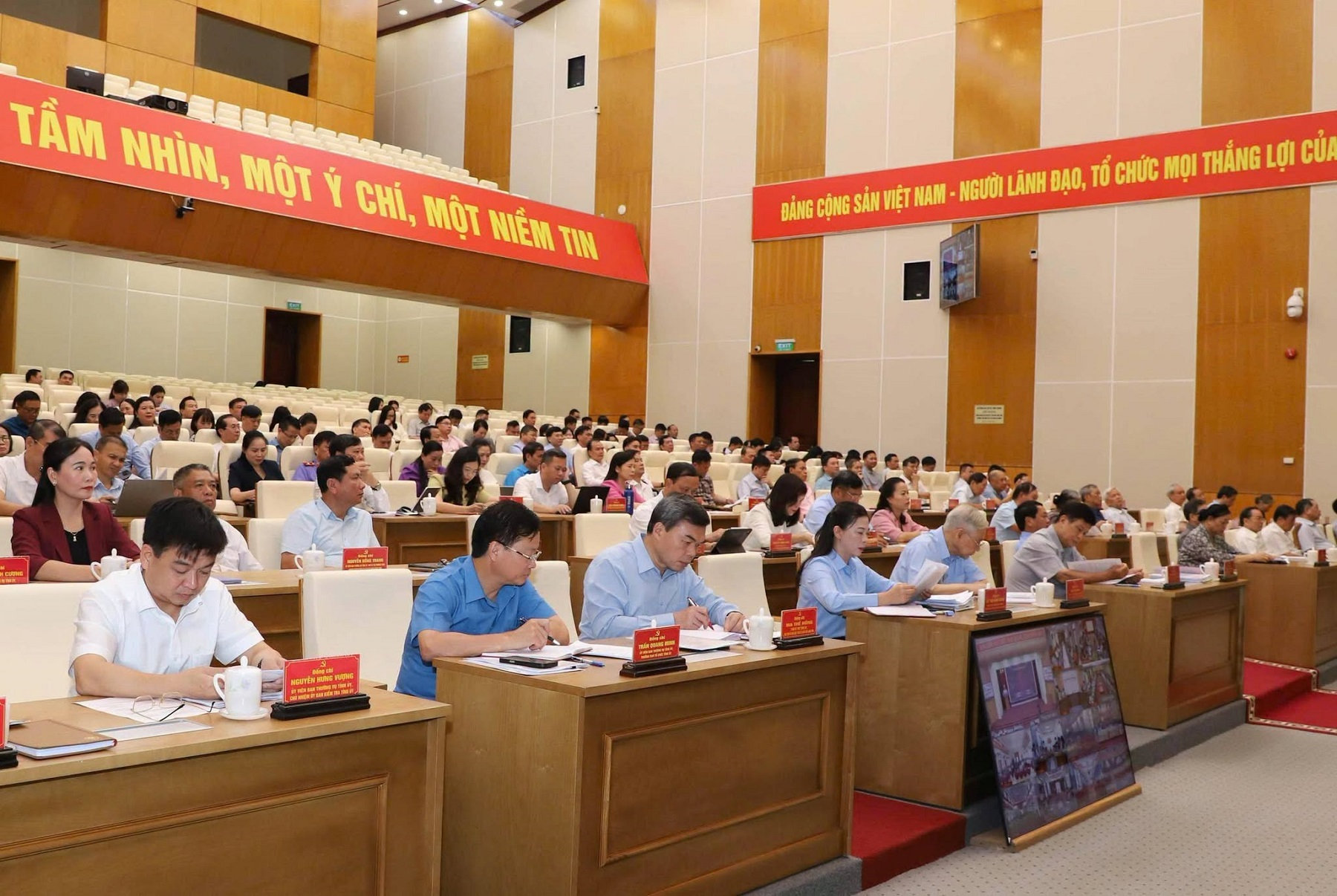 Tuyên Quang - toàn cảnh.