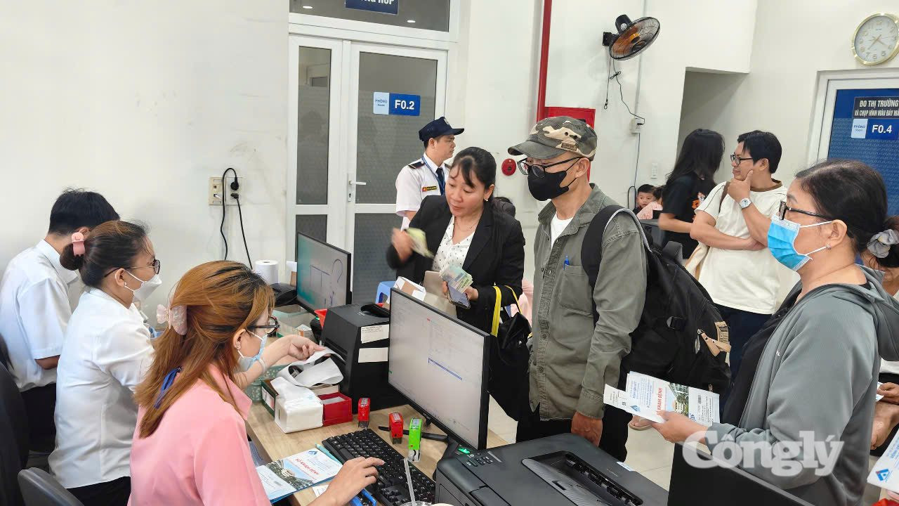 Người bệnh đăng ký khám bệnh ngoại trú