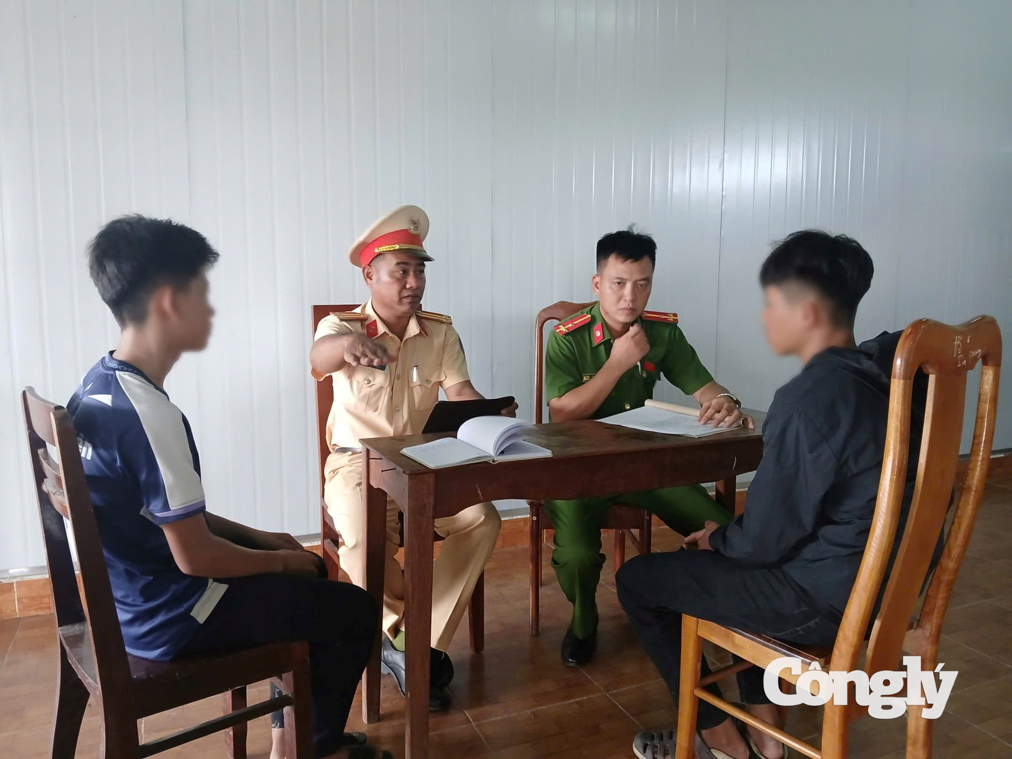 Tuyên truyền giao thông ở cơ sở 4
