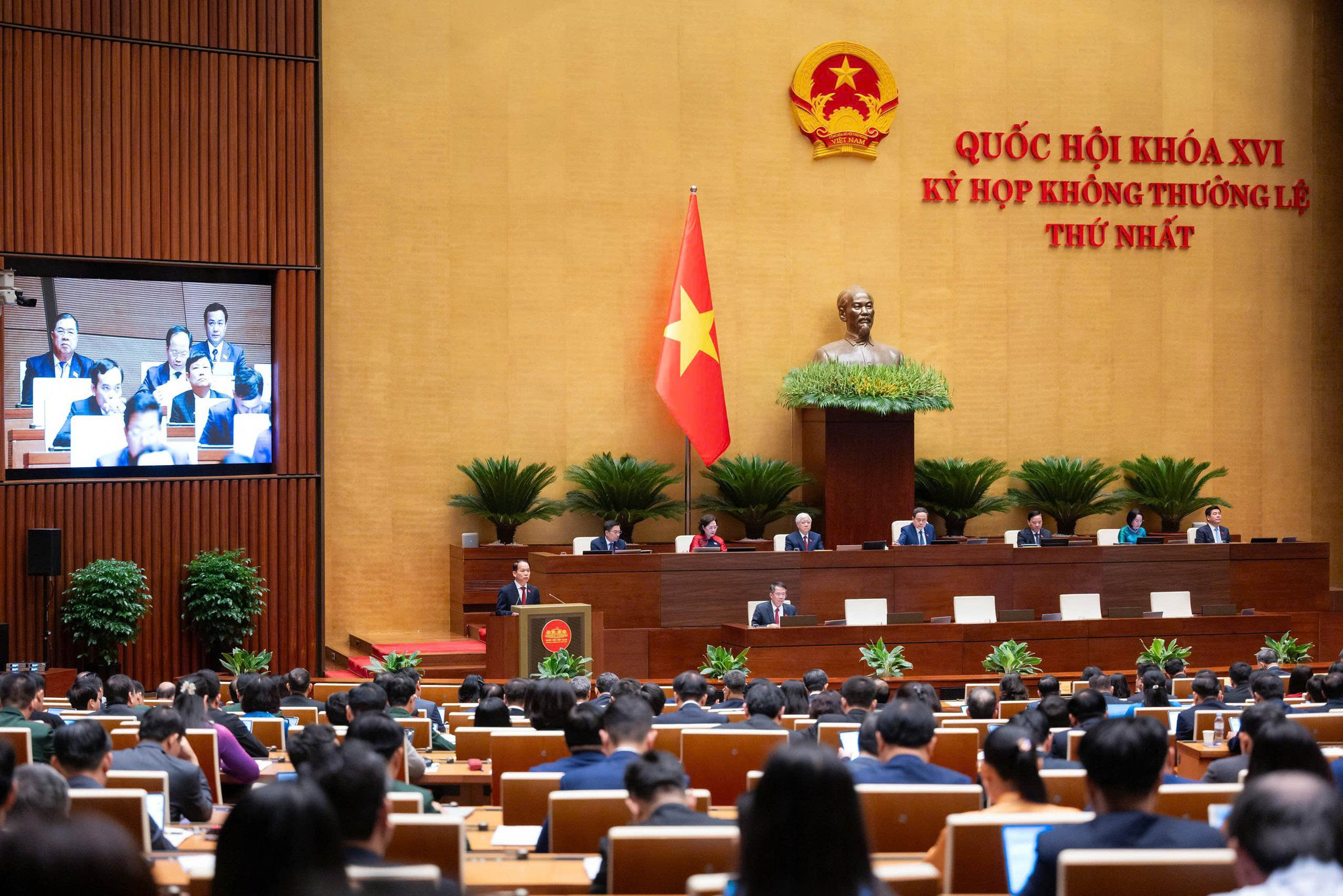 ky-hop-khong-thuong-le.jpg