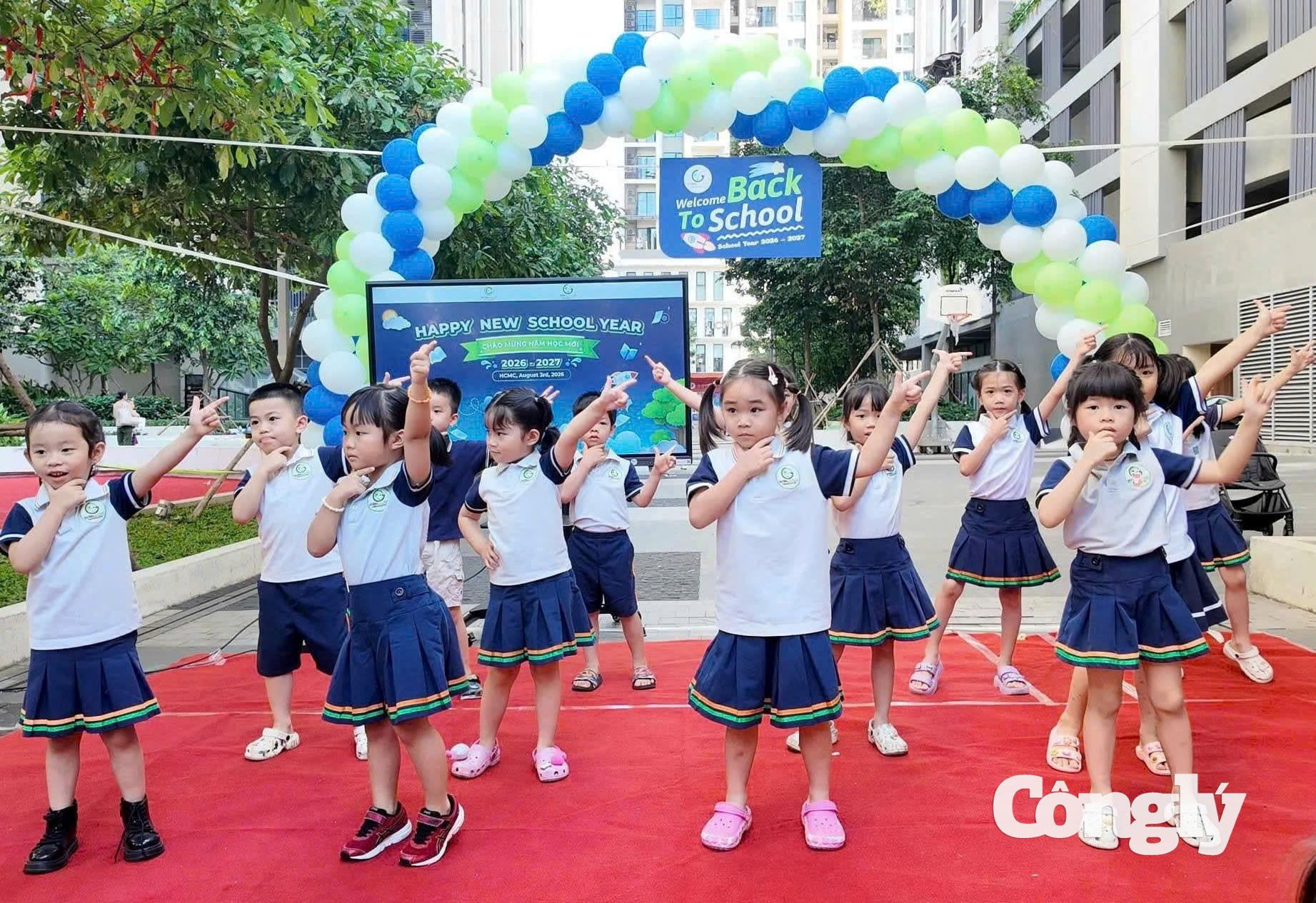 Tiết mục văn nghệ hiện đại, sôi động đến từ cơ sở 3, 4 & 6 – Hà Đô Centrosa Garden