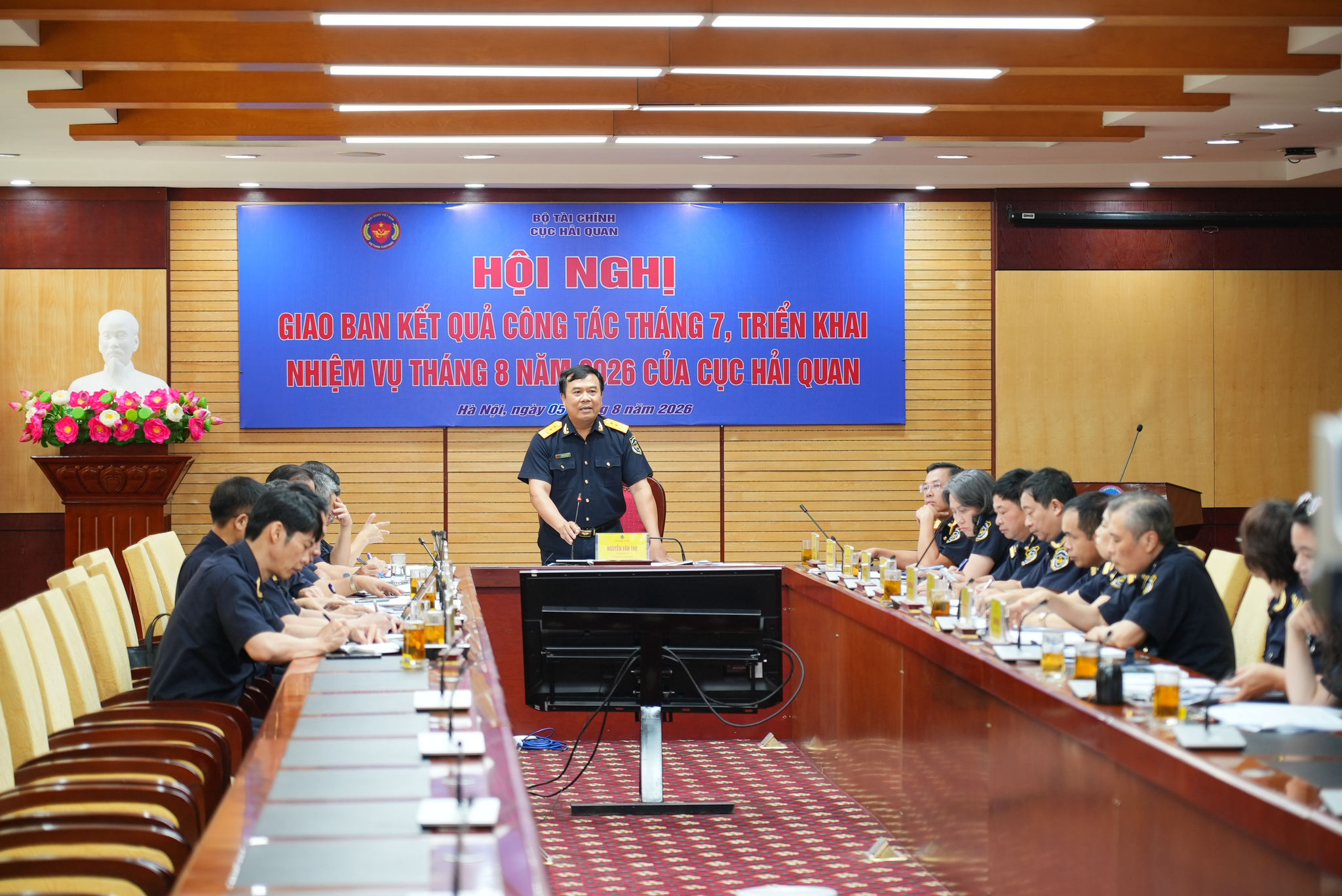 hq101933.jpg