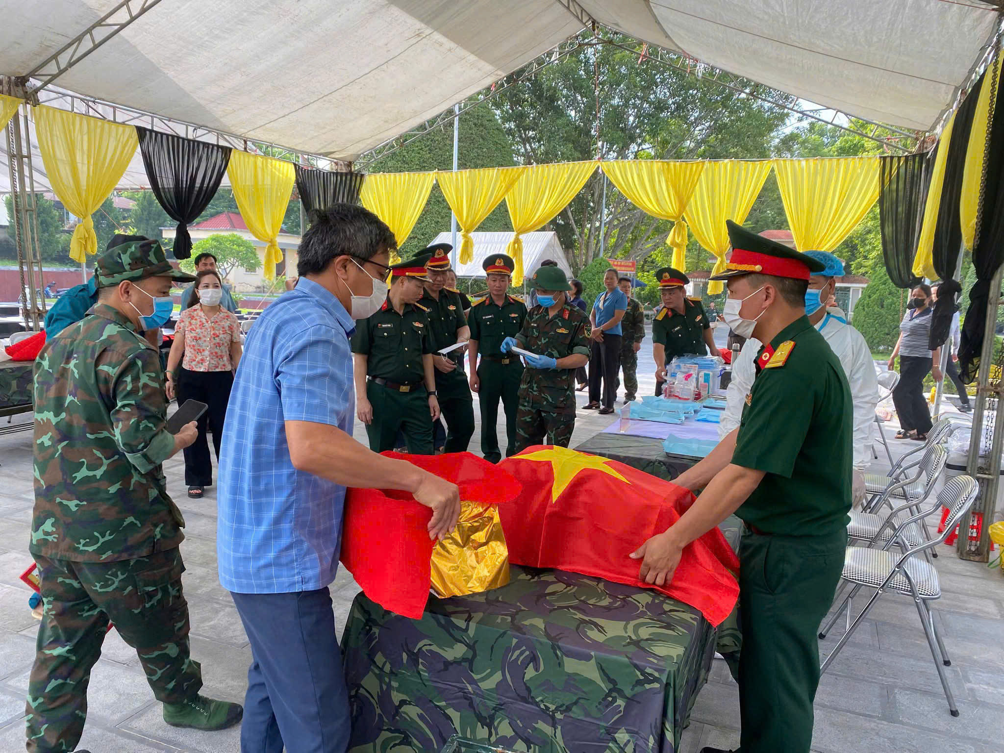 mẫu ADN (3)