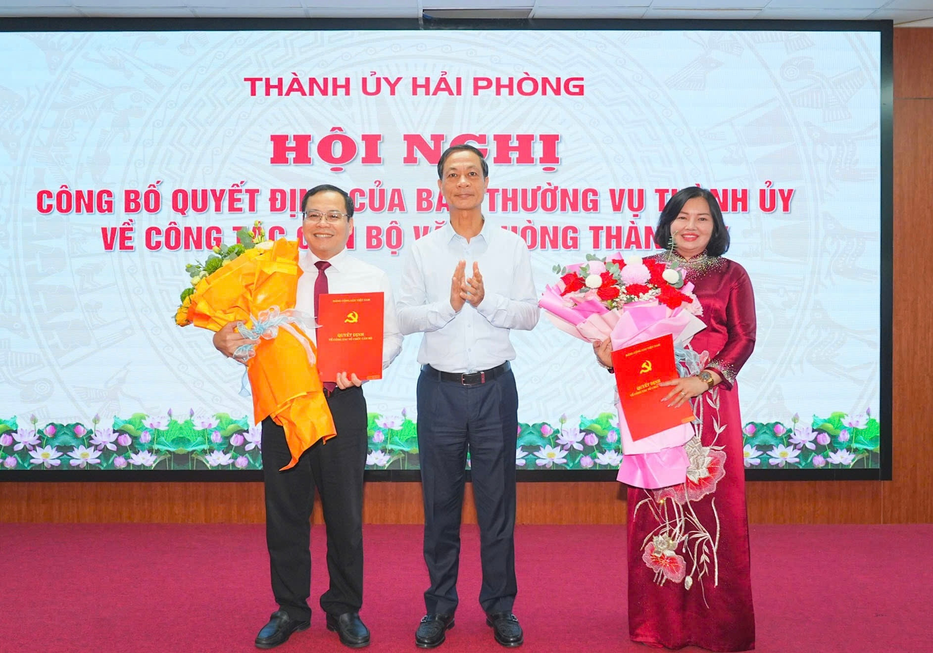Thành ủy Hải Phòng công bố quyết định