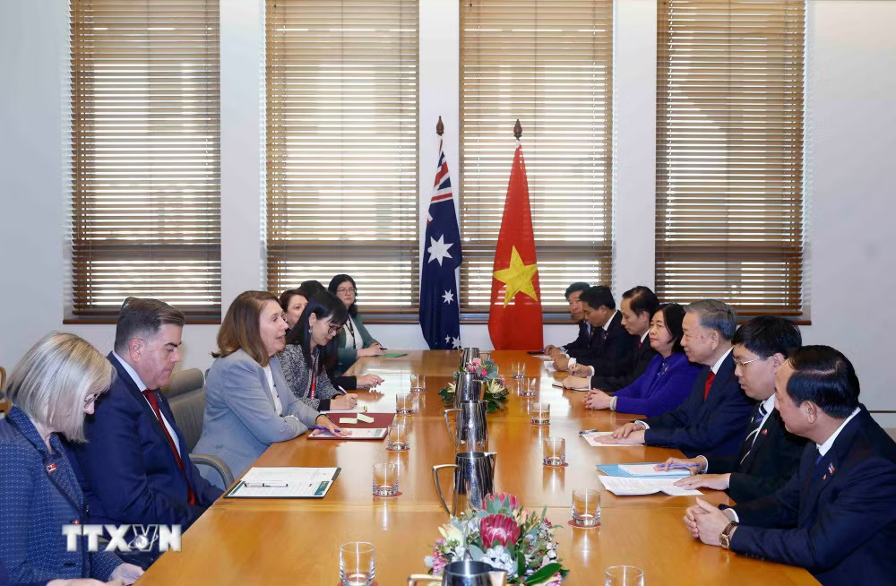 ttxvn-tong-bi-thu-chu-tich-nuoc-hoi-kien-hai-chu-tich-thuong-vien-va-ha-vien-australia-7.jpg