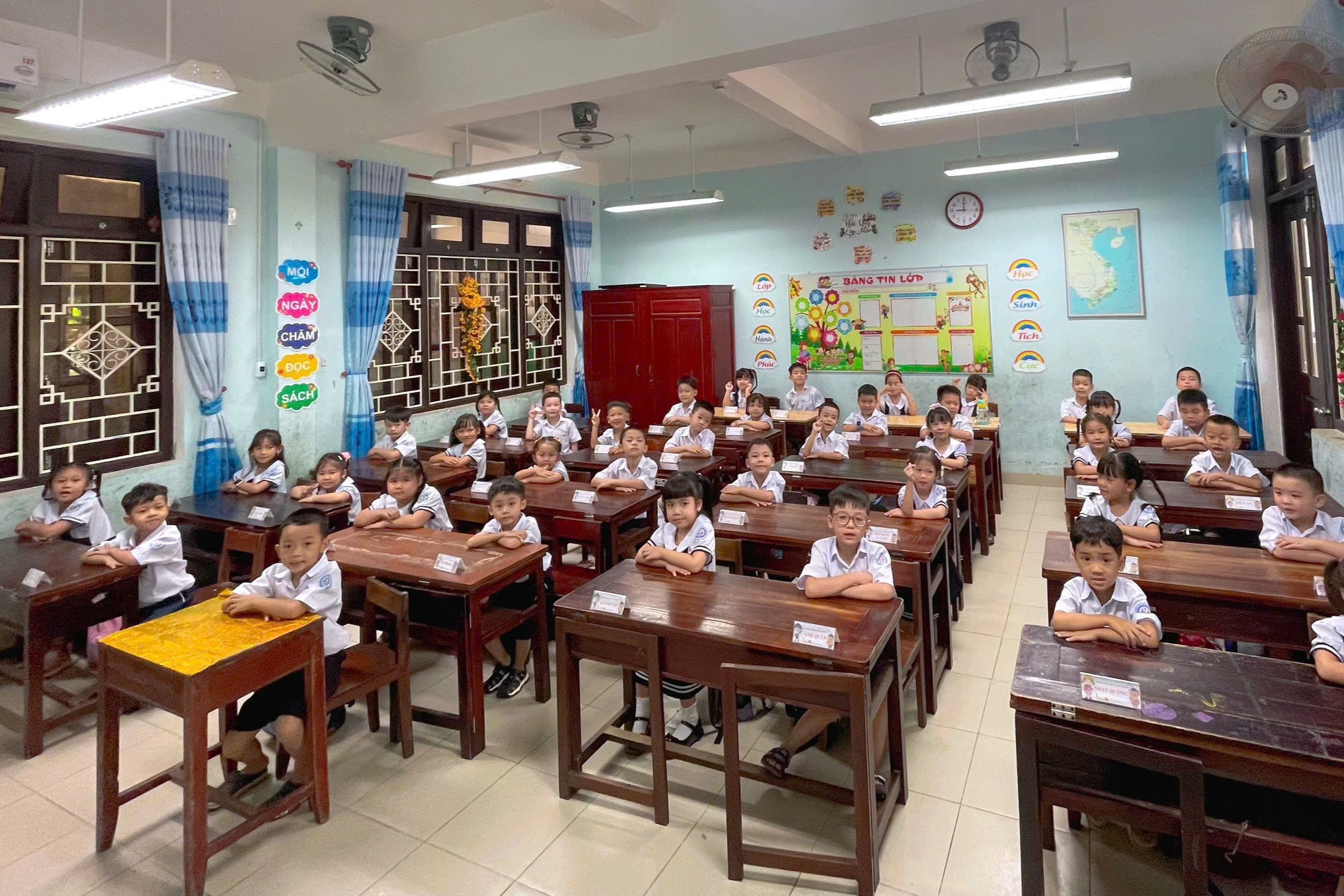 trường học 11-8 (3)