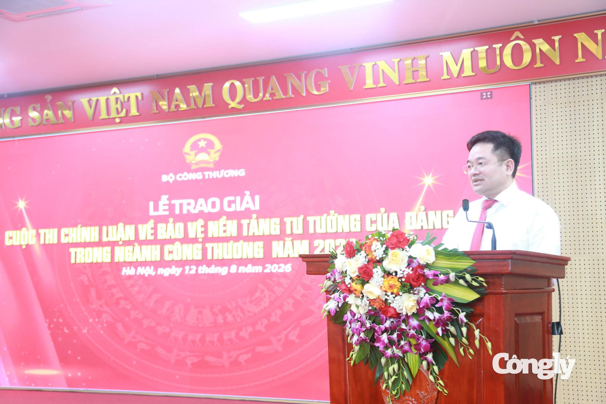 Đồng chí Nguyễn Văn Minh, Ủy viên Ban Chấp hành Đảng bộ Bộ Công Thương, Tổng Biên tập Báo Công Thương phát biểu..jpg