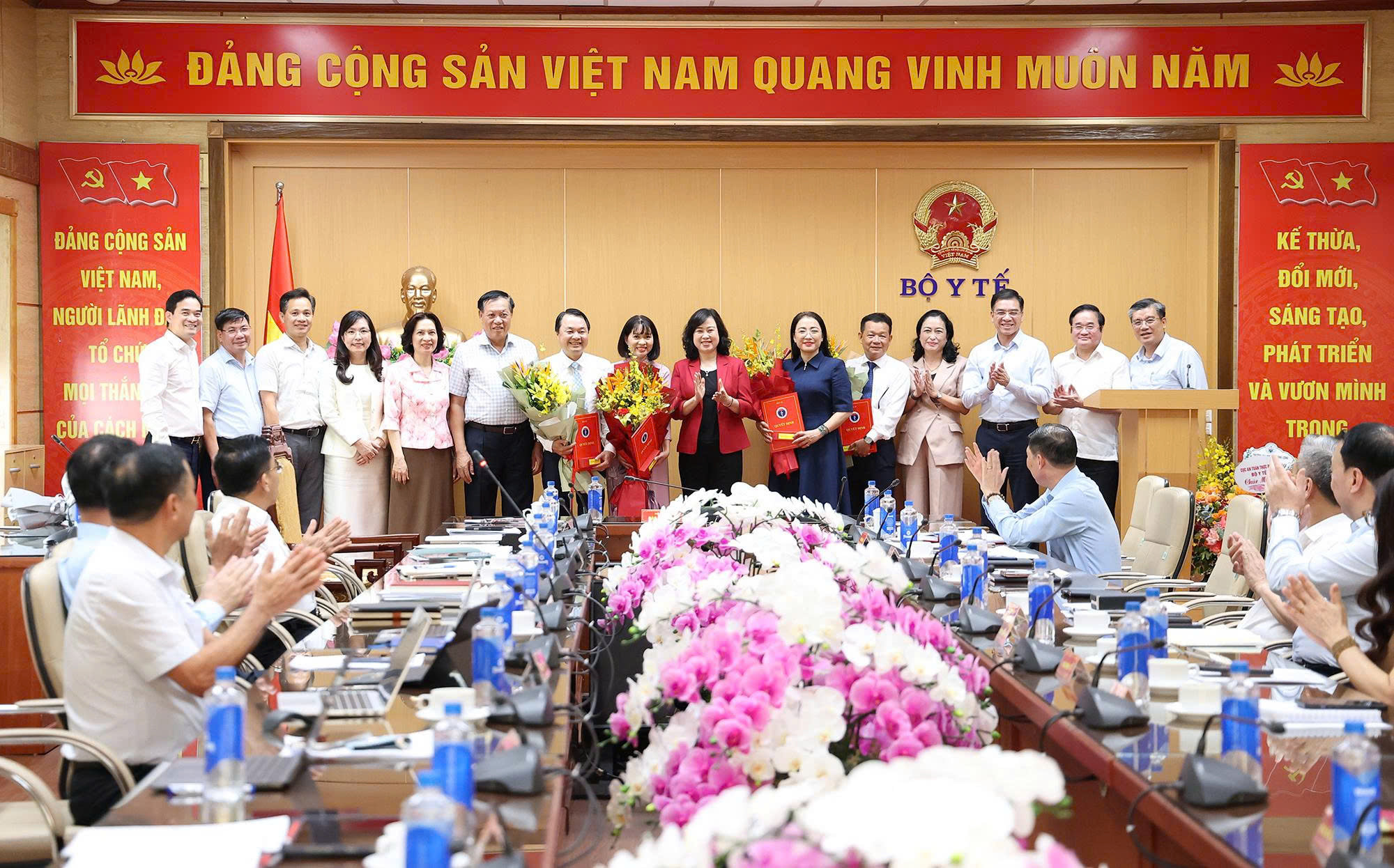 bo-nhiem-QUY PHONG BENH-4
