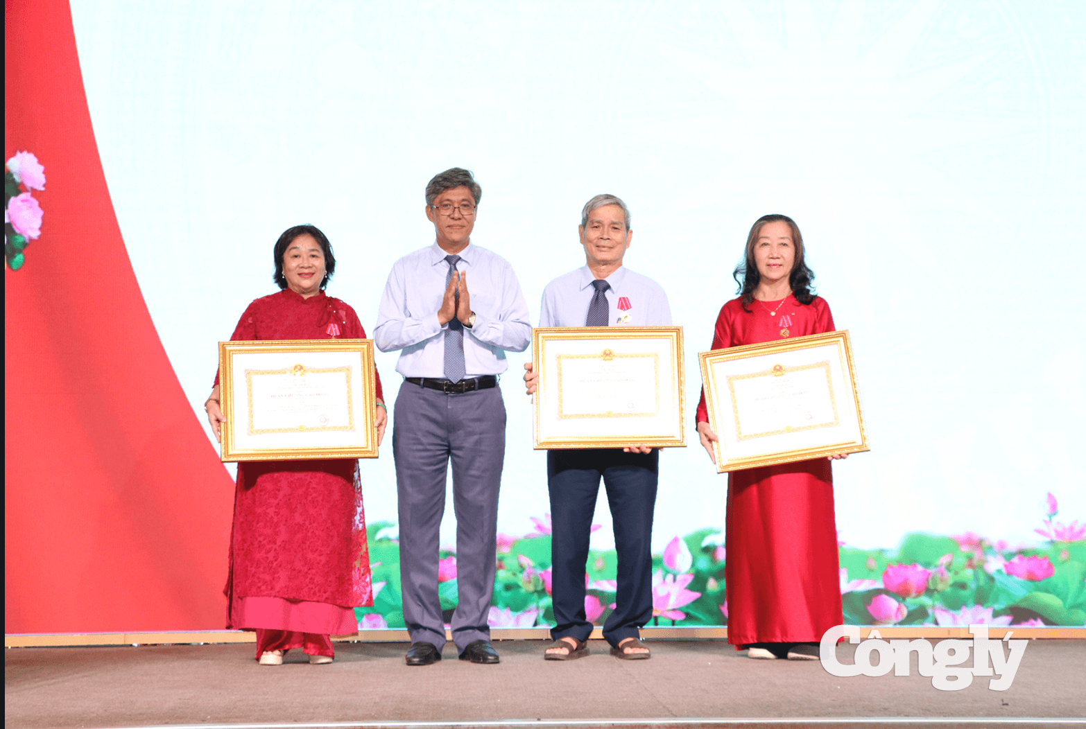 Ảnh màn hình 2026-08-15 lúc 5.48.38 CH