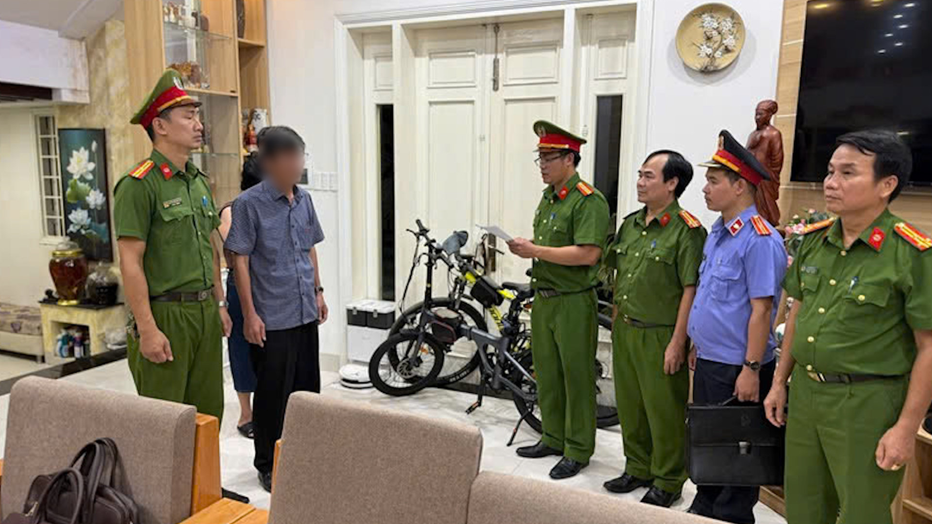 Khởi tố Giám đốc Ban Quản lý dự án tại Huế (2)