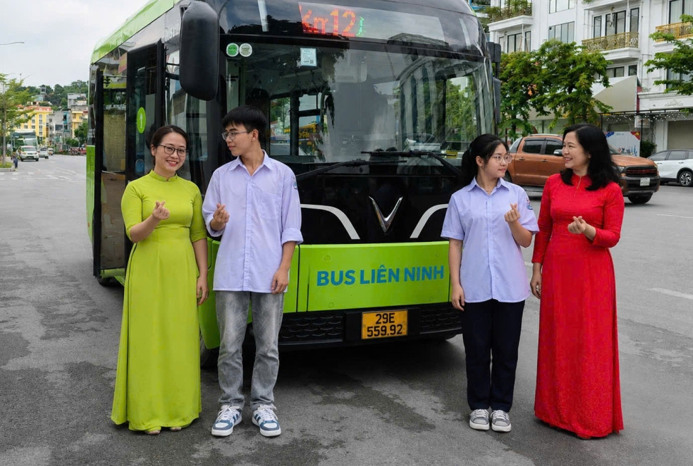 xe bus điện miễn phí