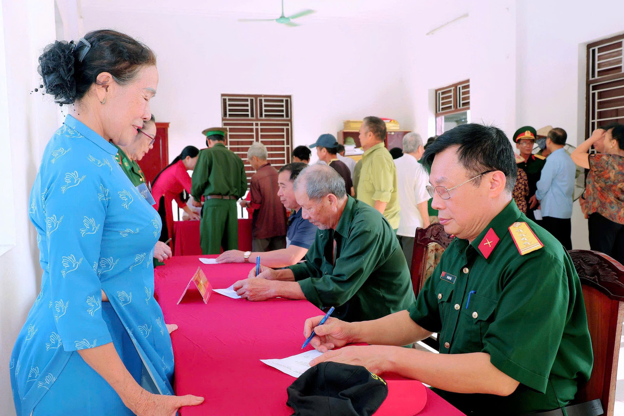bầu cử trưởng thôn12