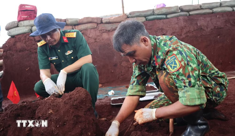 ttxvn-dong-nai-quy-tap-26-hai-cot-liet-si-phat-hien-nhieu-di-vat-phuc-vu-xac-minh-danh-tinh.jpg