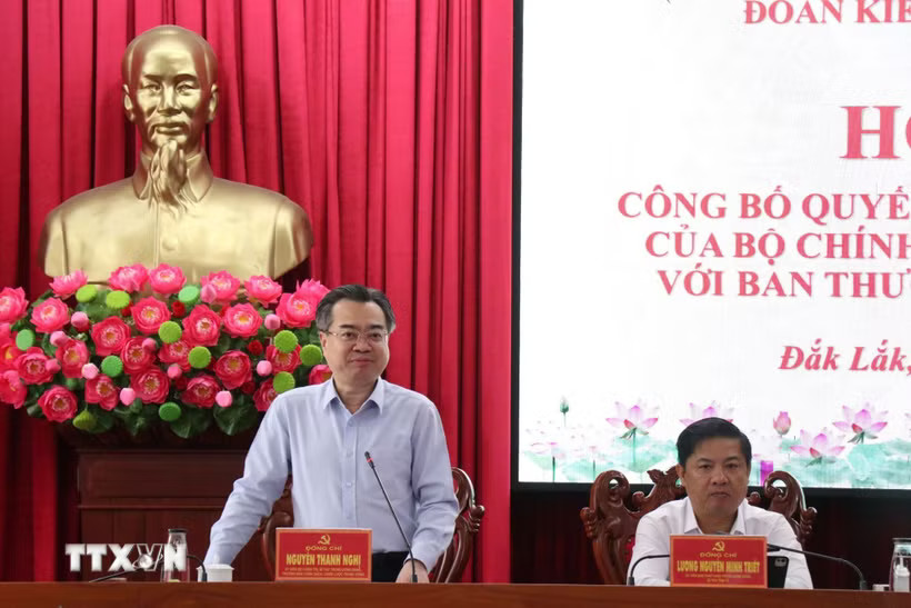 Đồng chí Nguyễn Thanh Nghị, Ủy viên Bộ Chính trị, Bí thư Trung ương Đảng, Trưởng ban Chính sách, chiến lược Trung ương phát biểu. (Ảnh: Ngọc Minh/TTXVN)