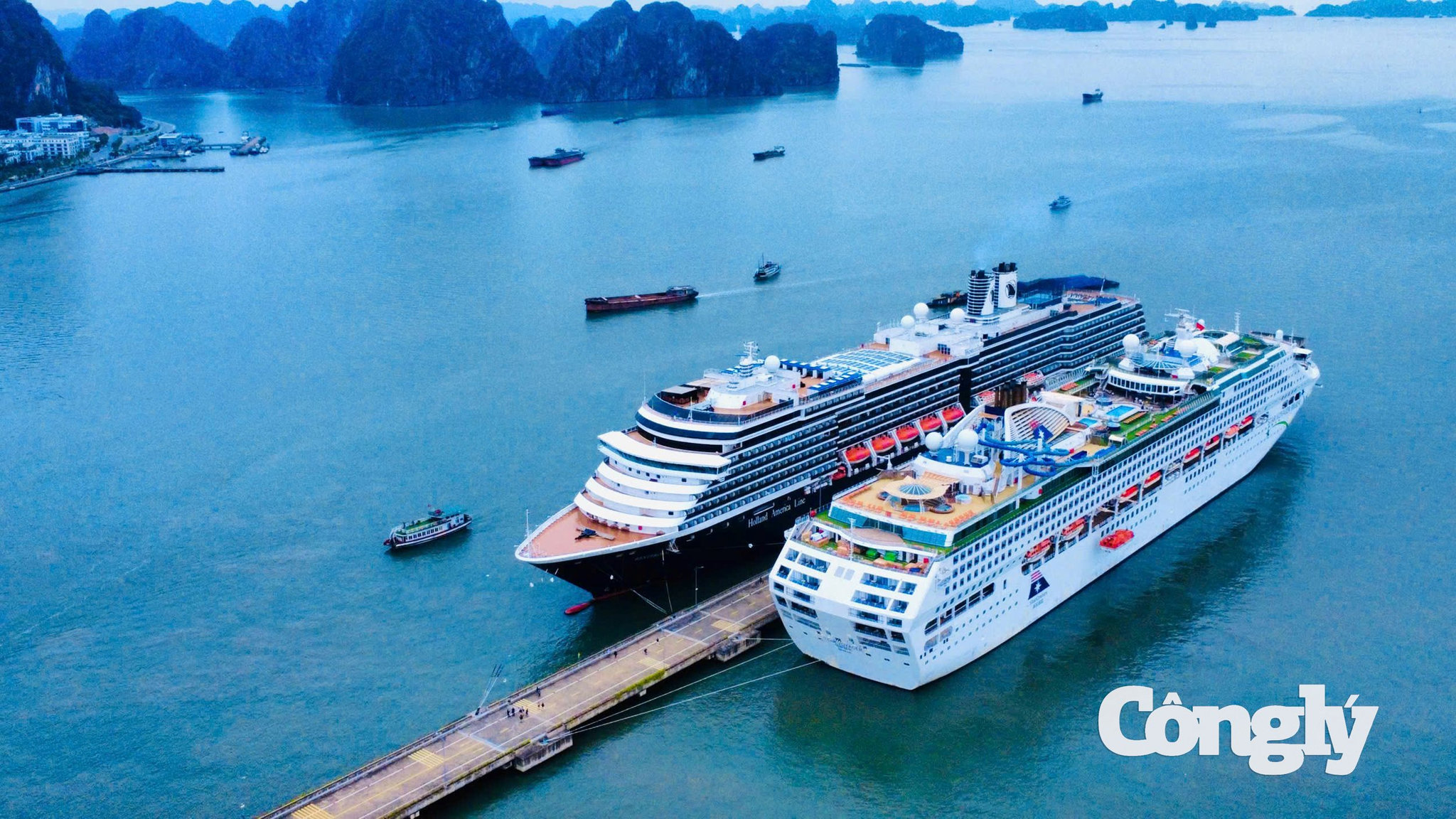 Quảng Ninh nghiên cứu hai phương án lựa chọn nhà đầu tư tham gia khai thác dịch vụ trên vịnh Hạ Long. (Ảnh: TV)