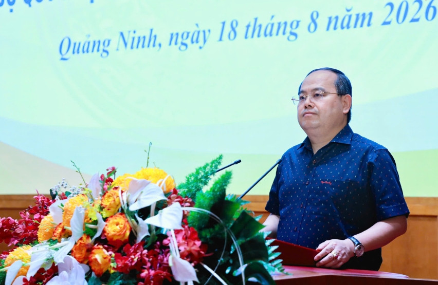  Bí thư Tỉnh ủy Quản Minh Cường phát biểu chỉ đạo tại hội nghị.