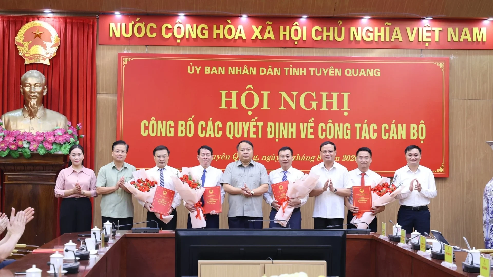 Tuyên Quang - cán bộ 2