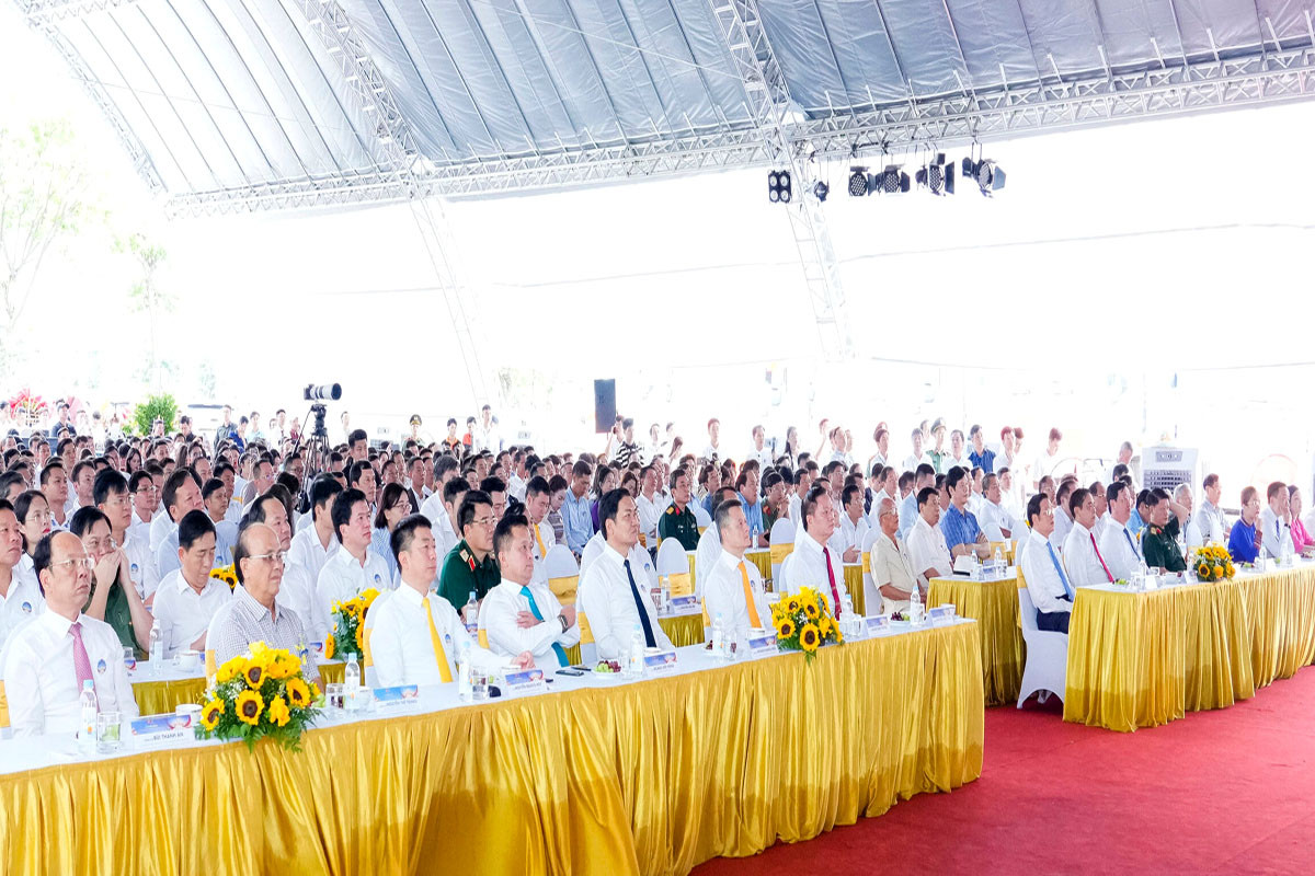 anh1-7638bb52e86cd91f59b0d7435891dddf.jpg