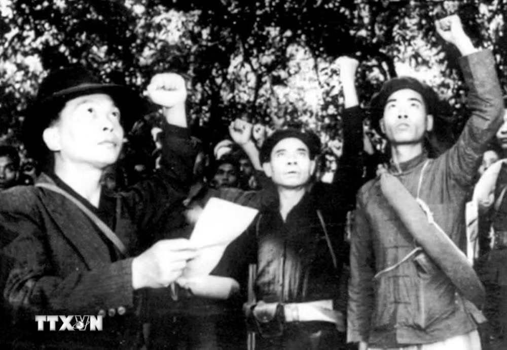 ttxvn-cach-mang-thang-tam-1981945-1808-6.jpg