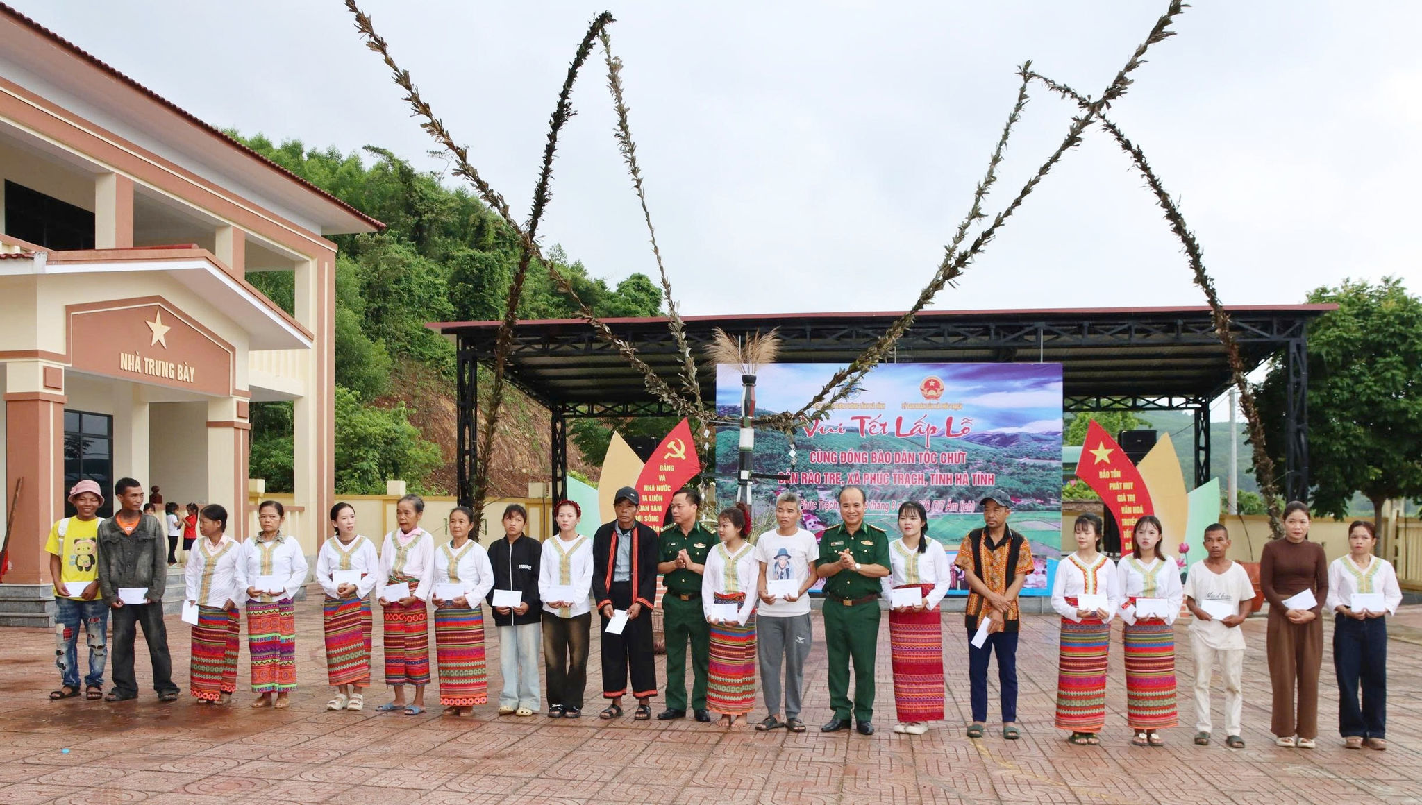 tet_lap_lo_3.jpg