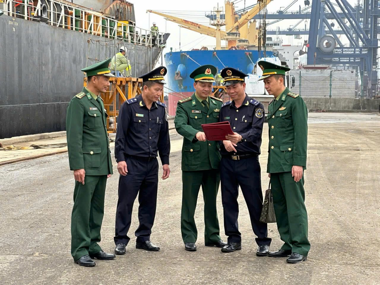 Hải quan Hòn Gai