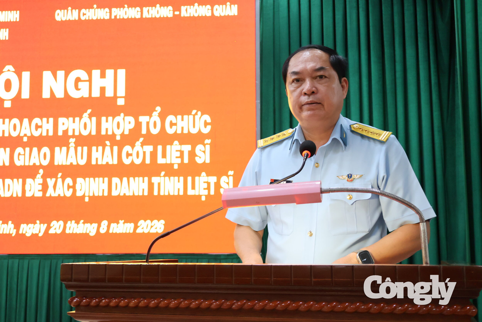 Đại tá Lê Văn Hợi phát biểu.