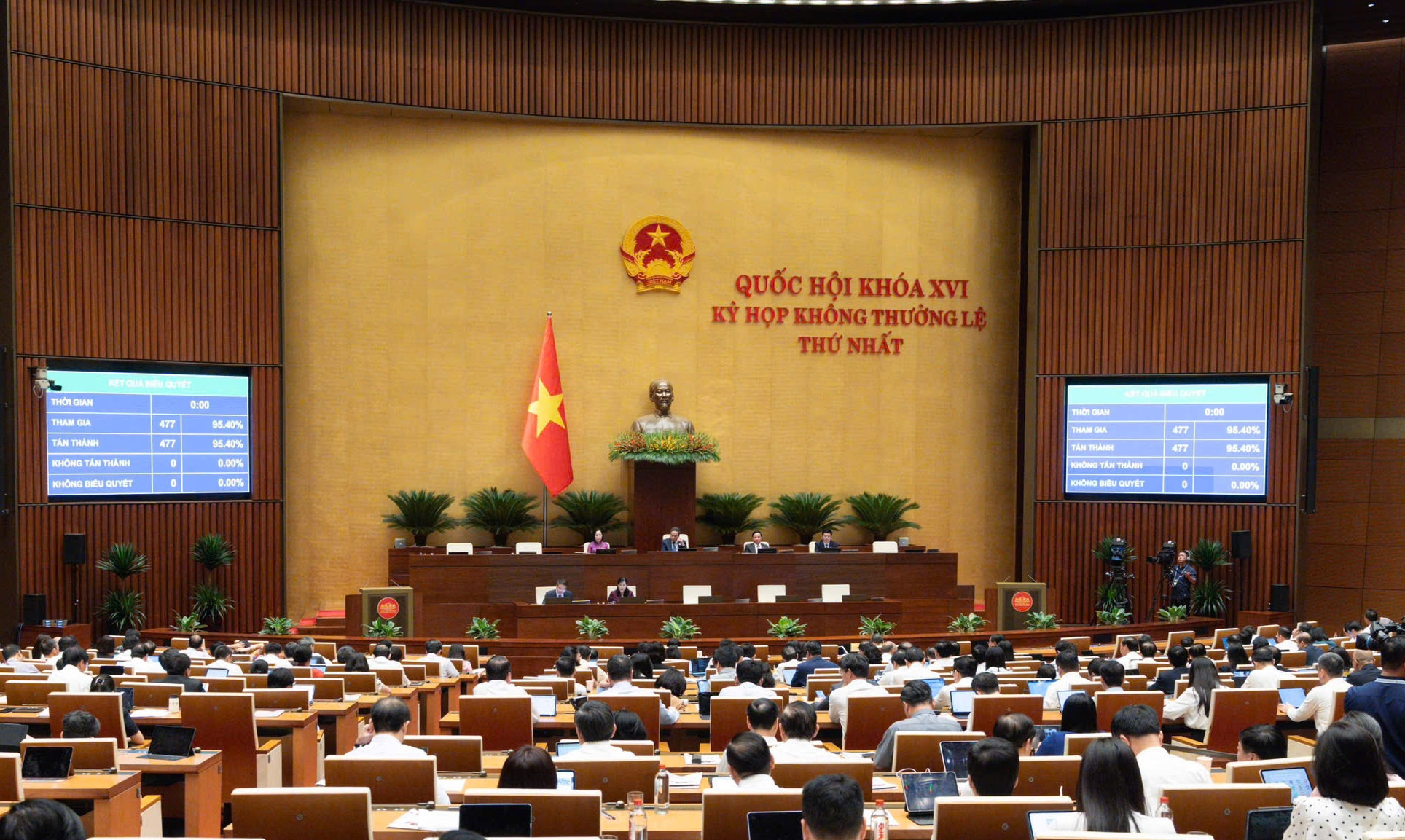 luat-xuat-ban-4307406bd678d7c0024a3548ec934622.jpg