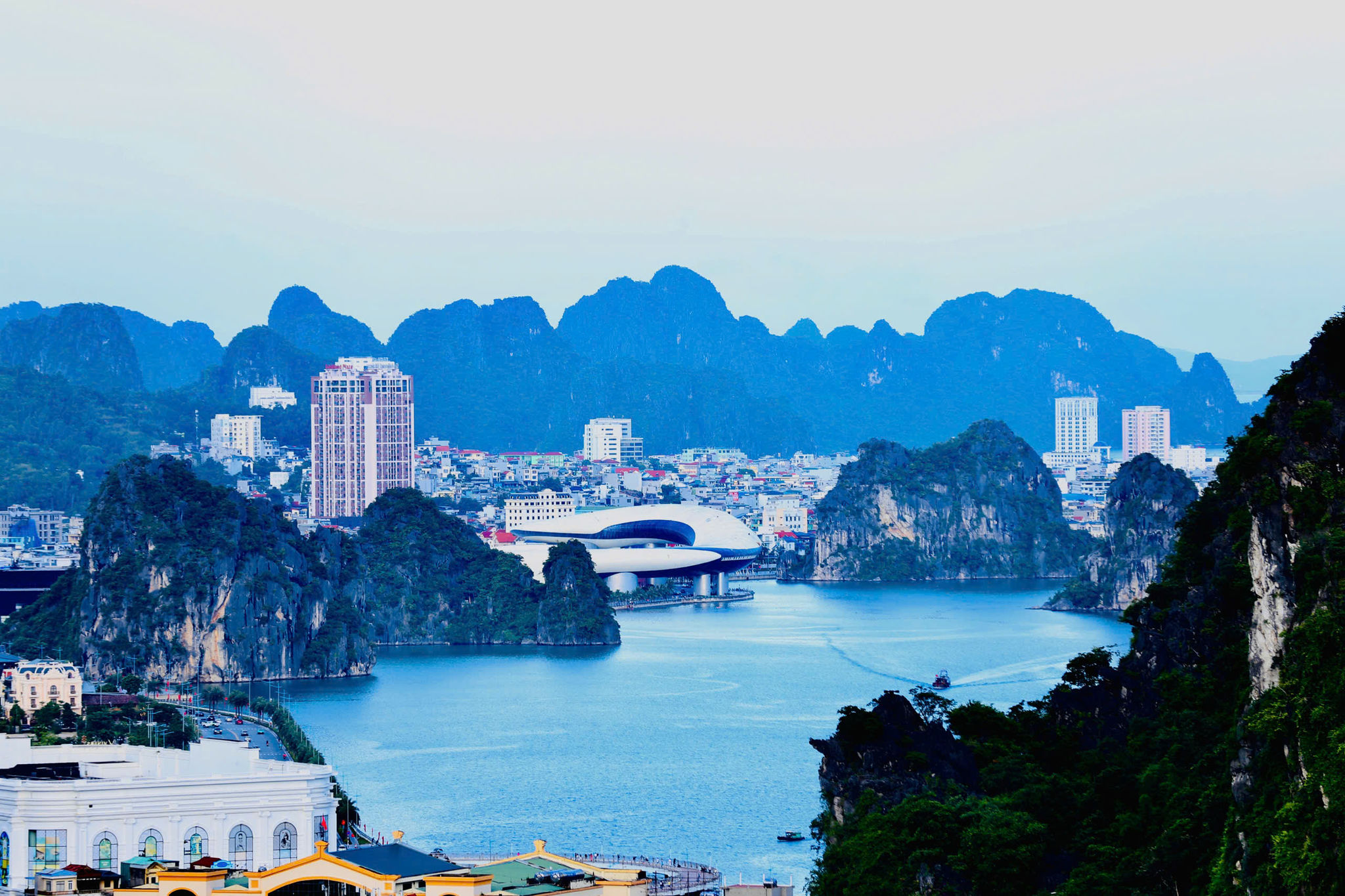 Quảng Ninh thành phố