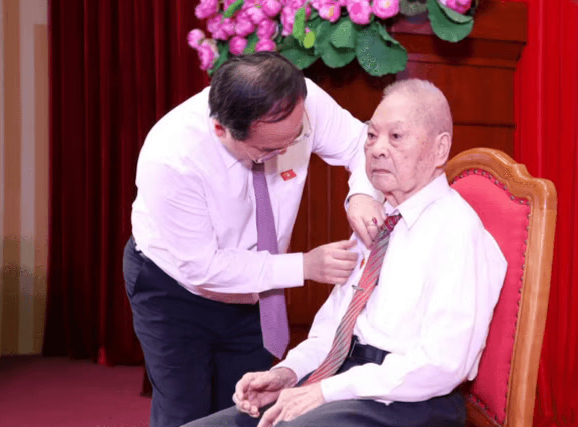 Ảnh màn hình 2026-08-25 lúc 17.36.27
