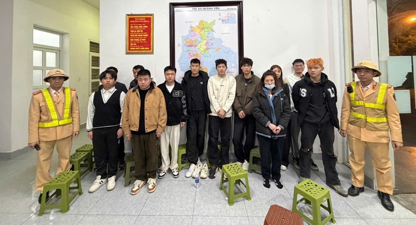 12 người Trung Quốc nhập cảnh trái phép bị phát hiện tại Quảng Ninh.