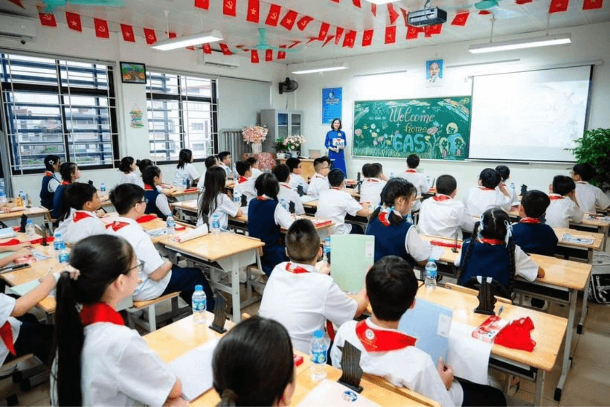 Sáp nhập trường