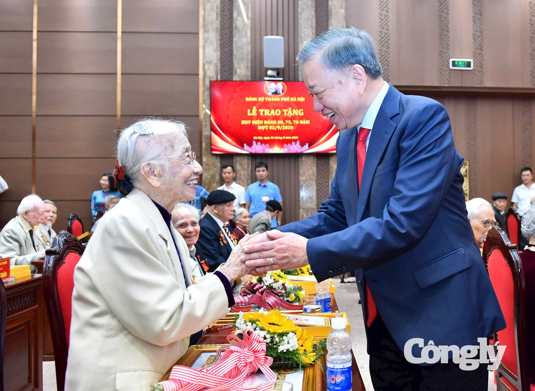 tong-bi-thu2.jpg