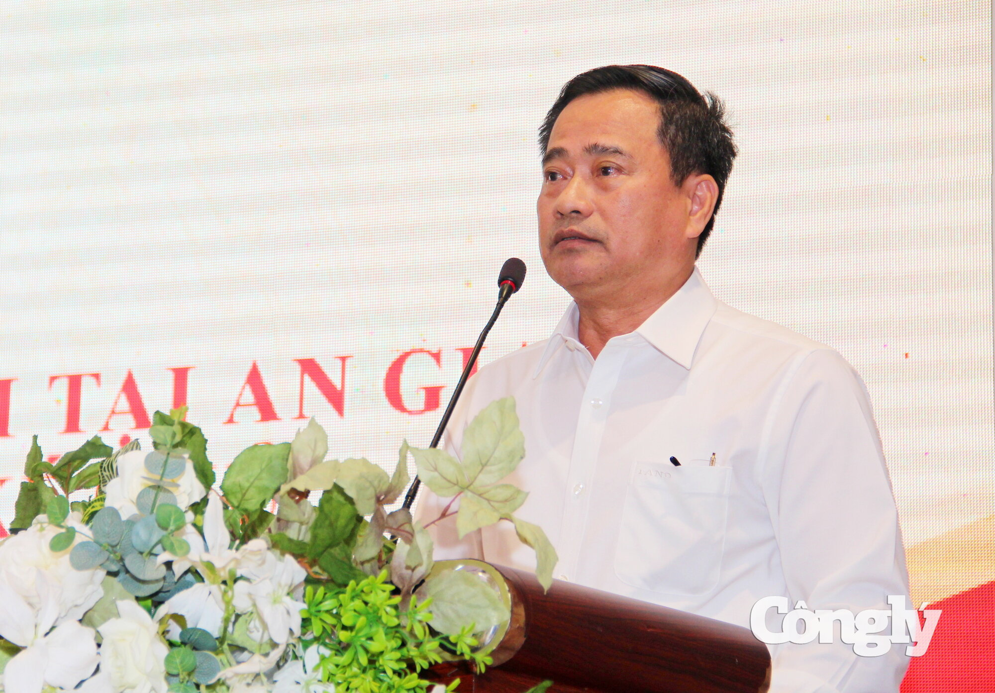 ong phong TA